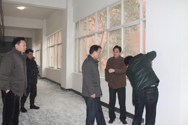 现场办公解决施工问题 现场办公解决施工问题